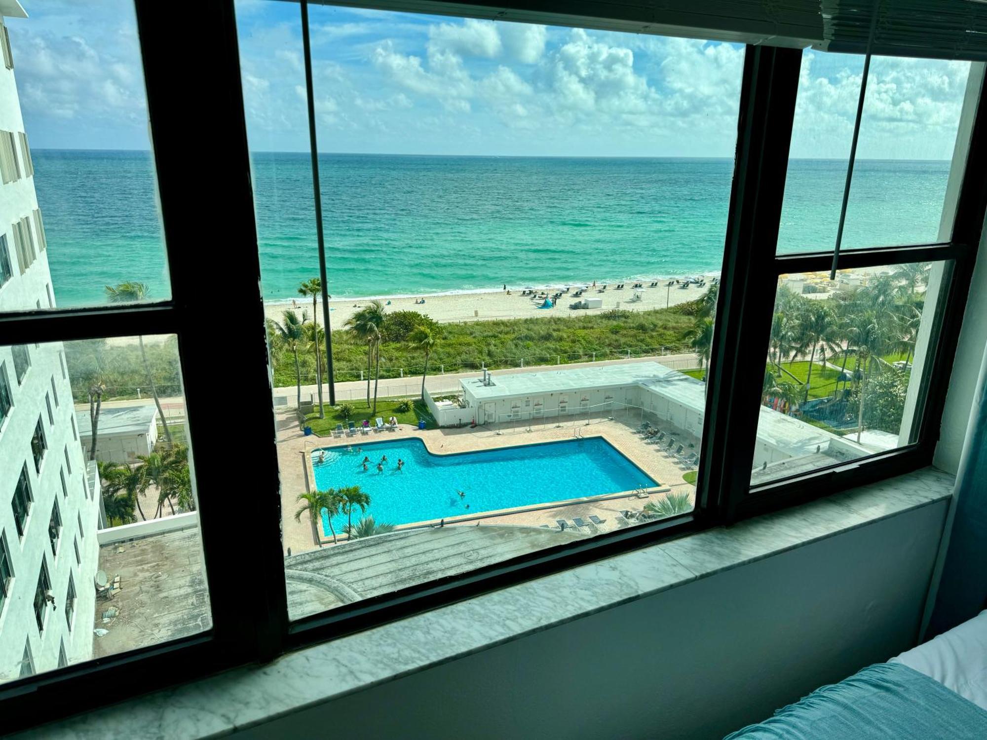 מיאמי ביץ' Directly On The Beach With Pool & Ocean View מראה חיצוני תמונה