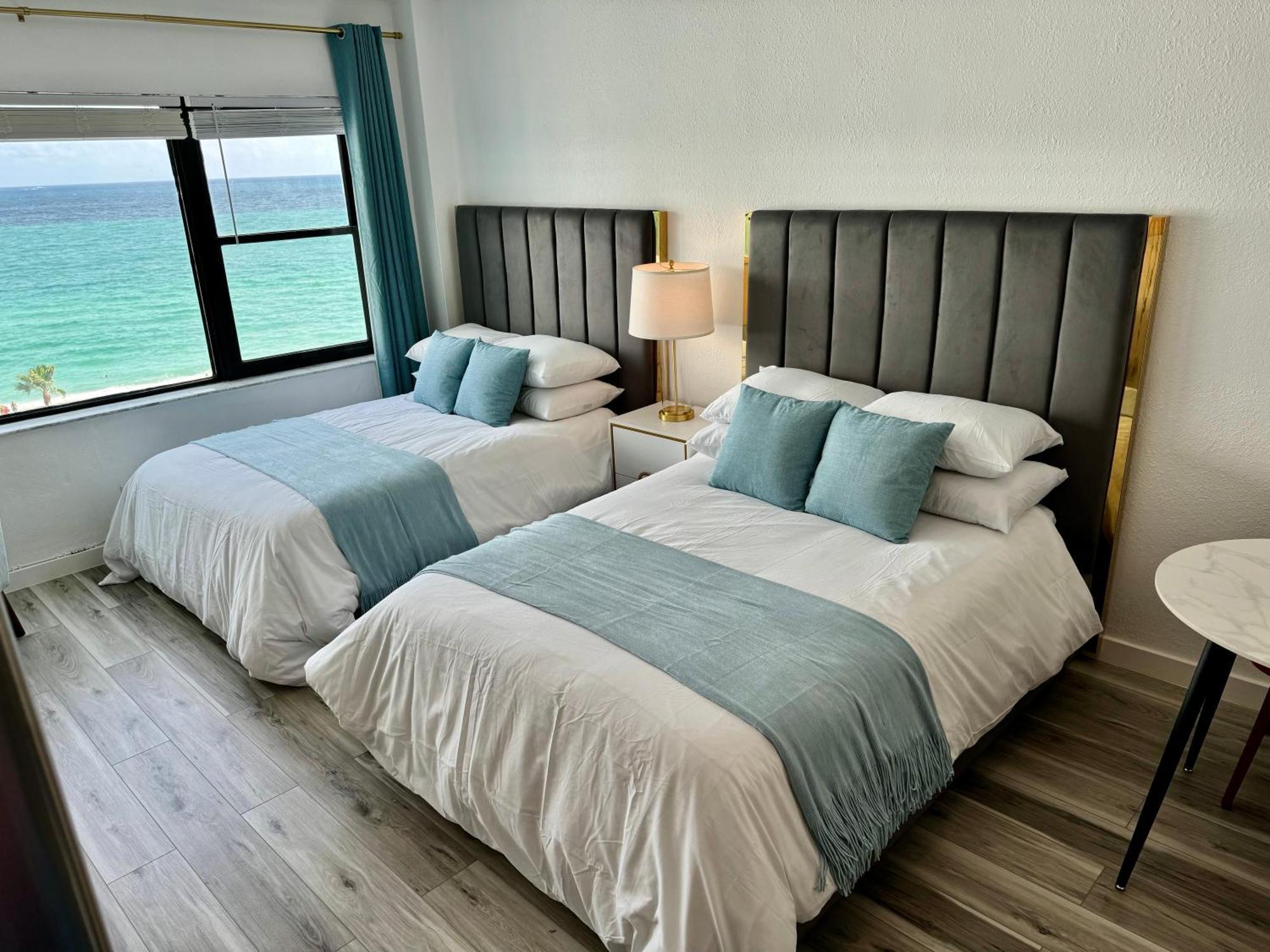 מיאמי ביץ' Directly On The Beach With Pool & Ocean View מראה חיצוני תמונה