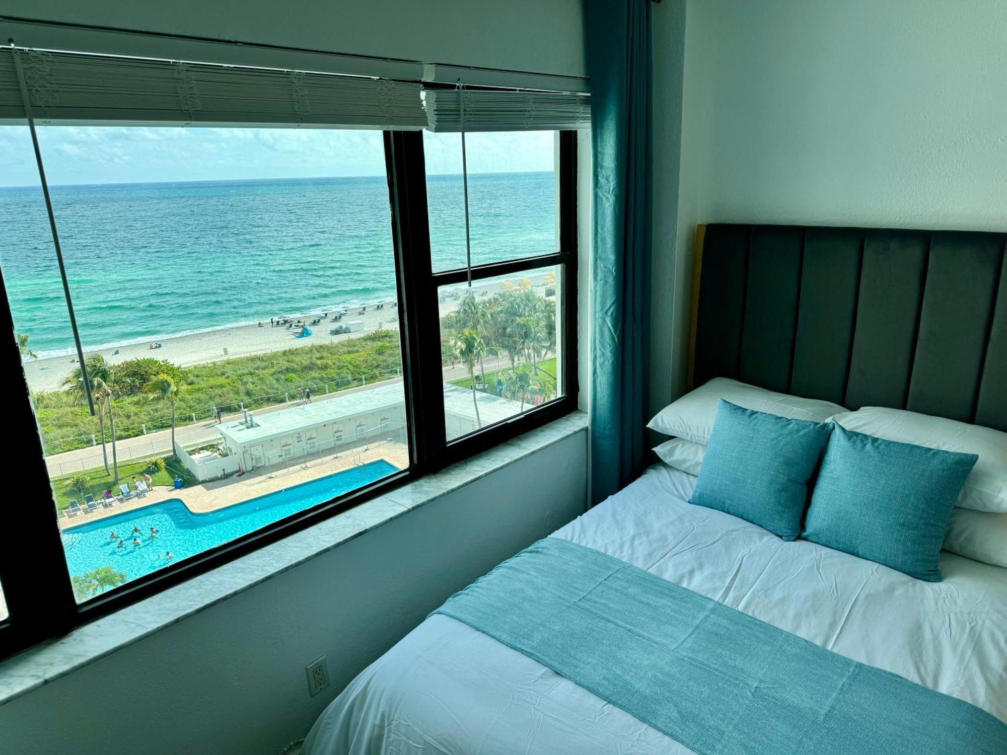מיאמי ביץ' Directly On The Beach With Pool & Ocean View מראה חיצוני תמונה