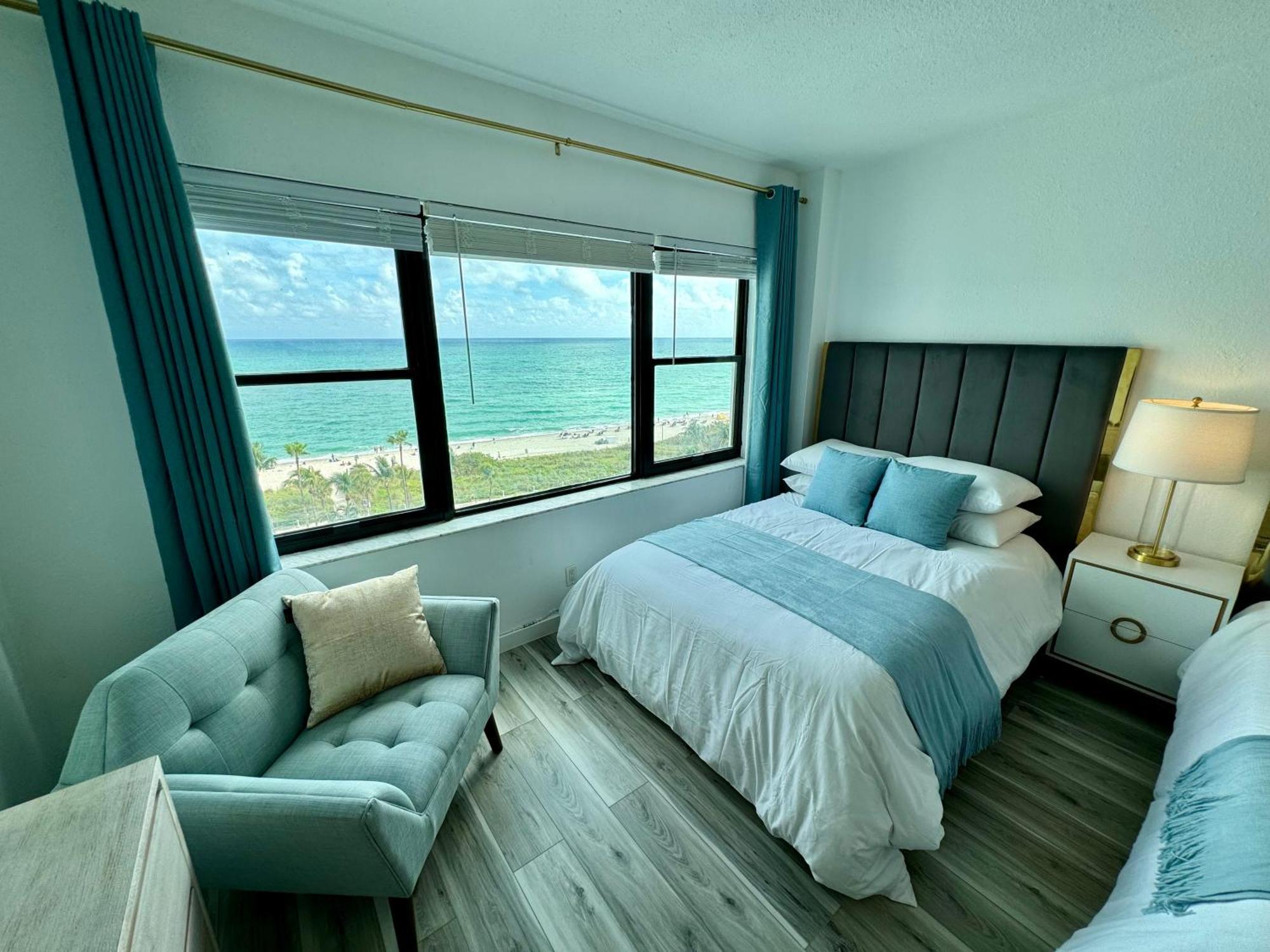 מיאמי ביץ' Directly On The Beach With Pool & Ocean View מראה חיצוני תמונה